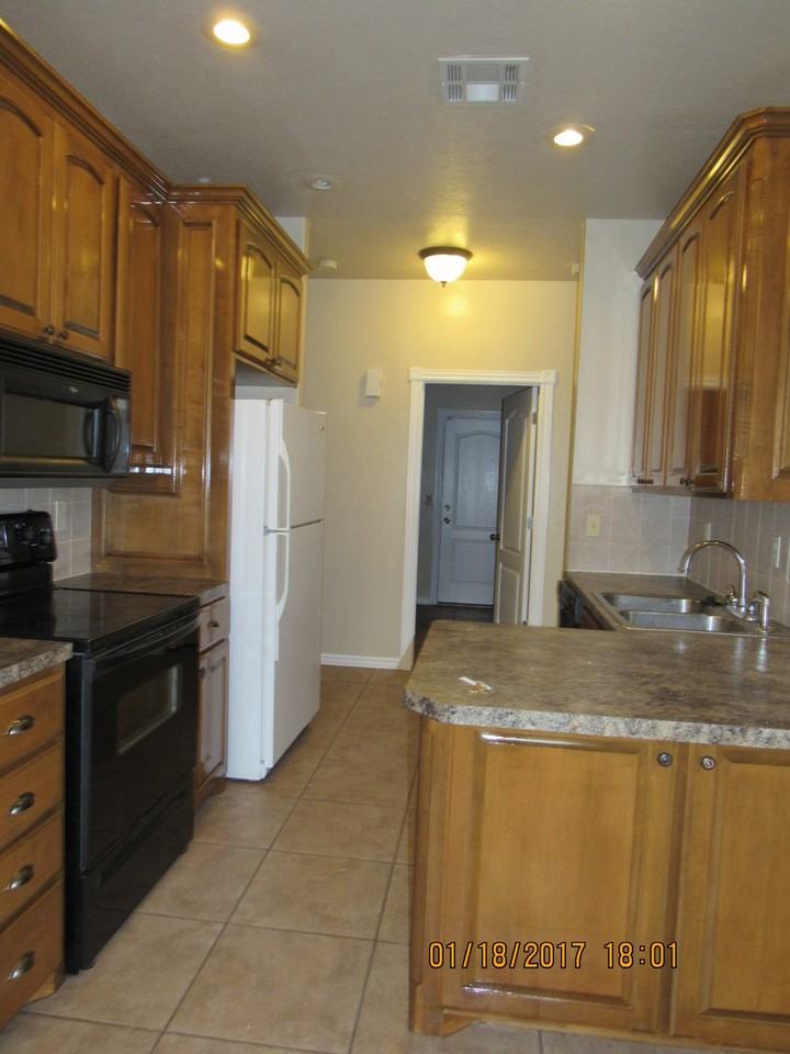 4424 Nw Wolfcreek Blvd - Photo 7 of 24