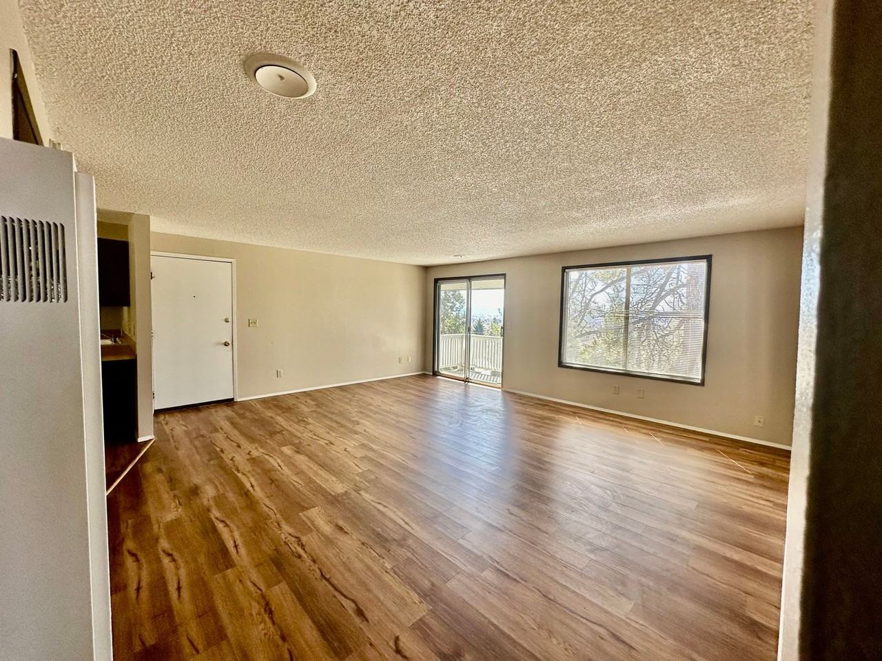 1843 Dawn Ct - Photo 2 of 13