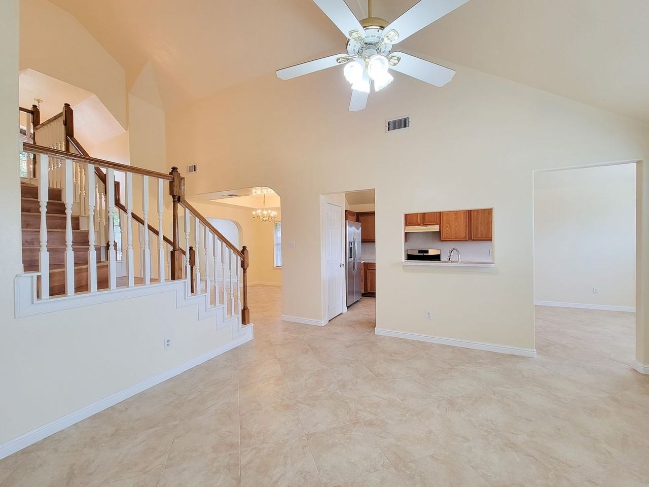 14938 Brightbrook Dr - Photo 3 of 50