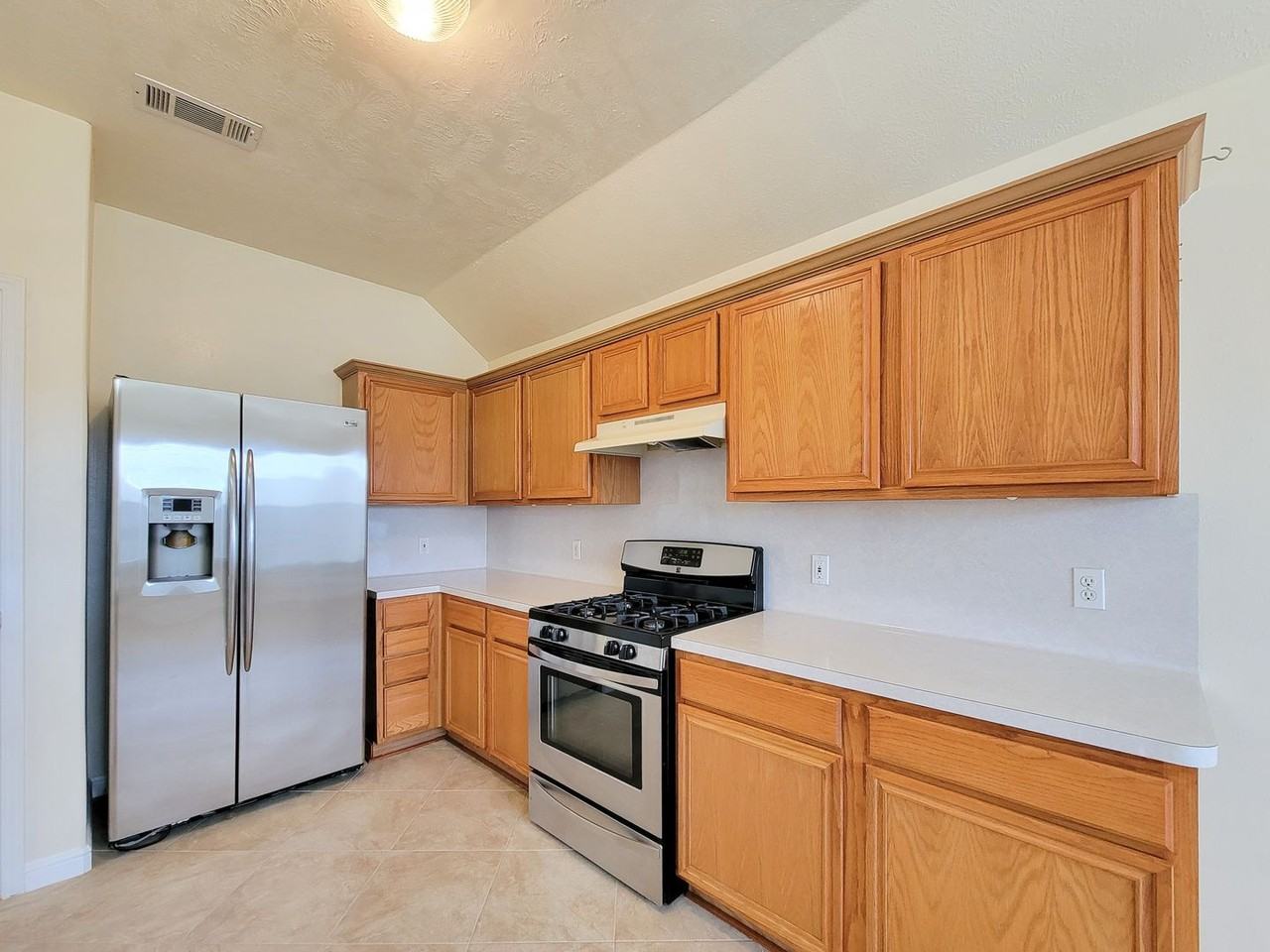 14938 Brightbrook Dr - Photo 7 of 50