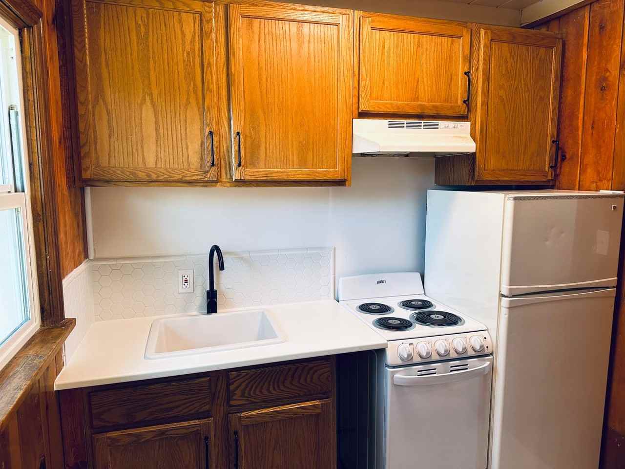 711 E Main St. - Photo 2 of 9