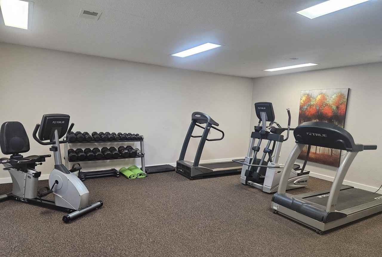 Meadow Lake Apartments - Photo 5 of 6