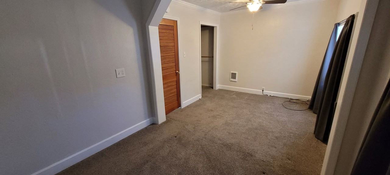 872 Marshall Ave - Photo 7 of 12