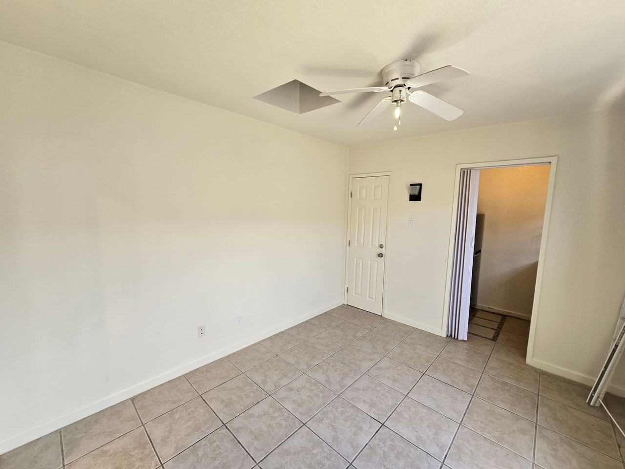 2313 Grand Ave - Photo 4 of 7