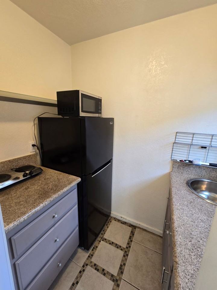 2313 Grand Ave - Photo 5 of 7