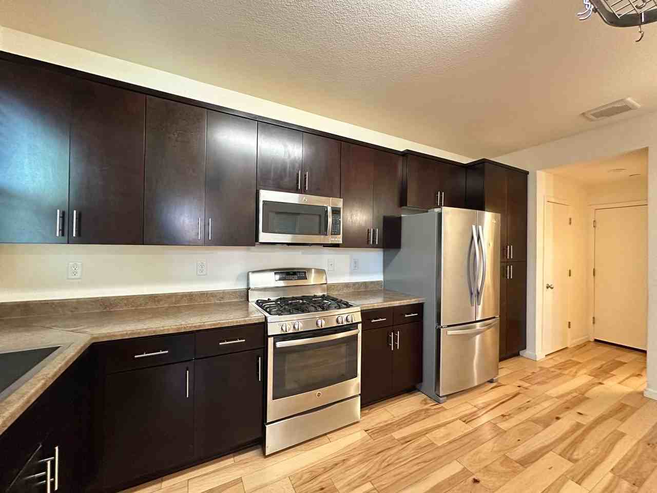 789 Carbon Ct - Photo 5 of 24