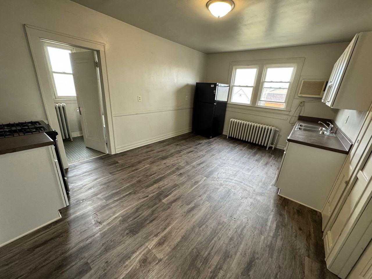 5113 25th Ave - Photo 2 of 9