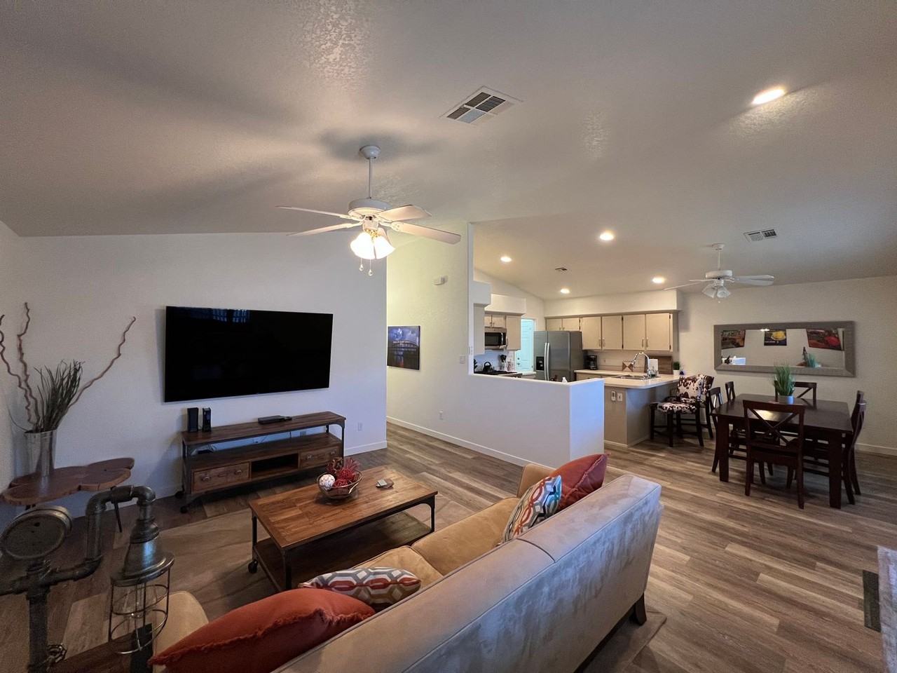 11525 S Chaparral Dr - Photo 5 of 28