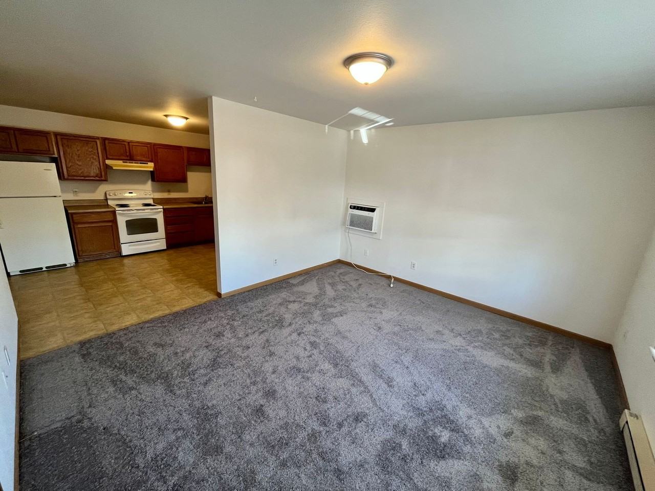 404 Fair - 8 Plex - Photo 2 of 9