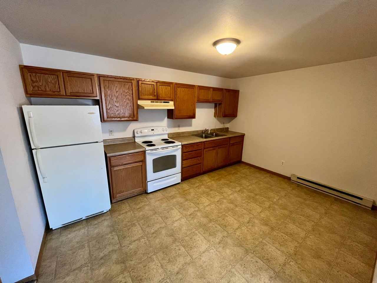 404 Fair - 8 Plex - Photo 3 of 9