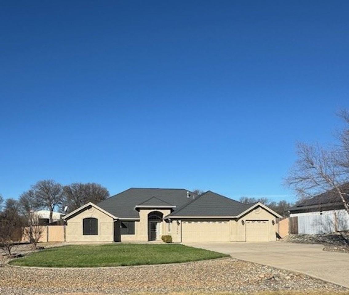 3988 Merrywood Dr - Photo 2 of 24