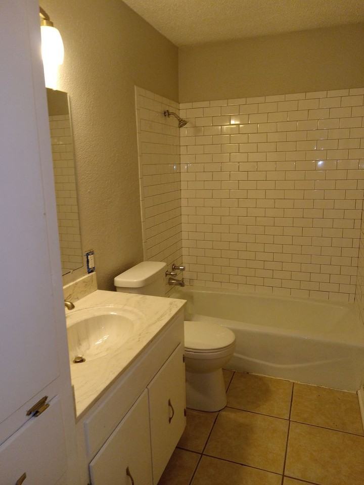 125 Chimney Ln - Photo 3 of 18