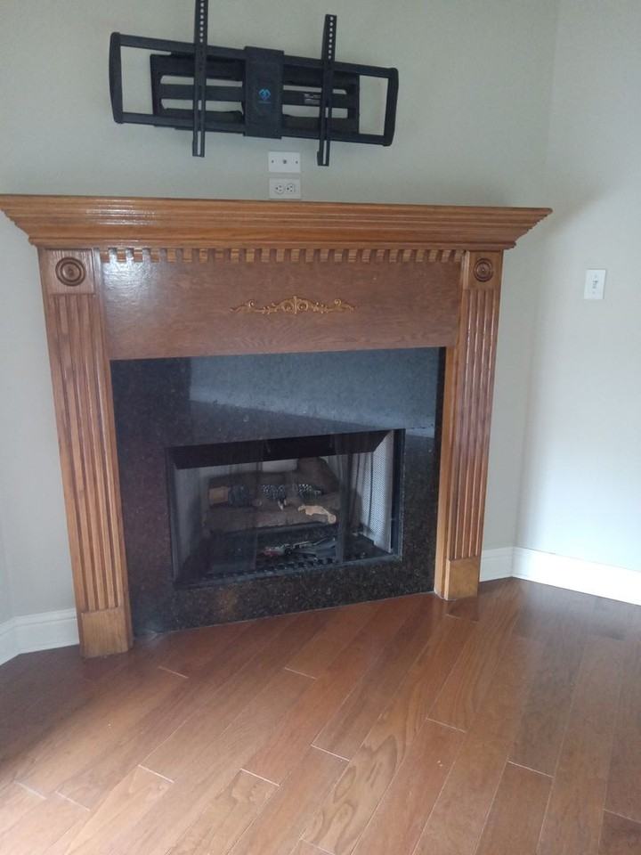 5721 S Lakeshore Dr - Photo 2 of 22