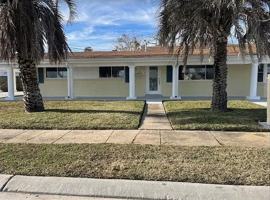 featured image of 7012 Tullis Dr