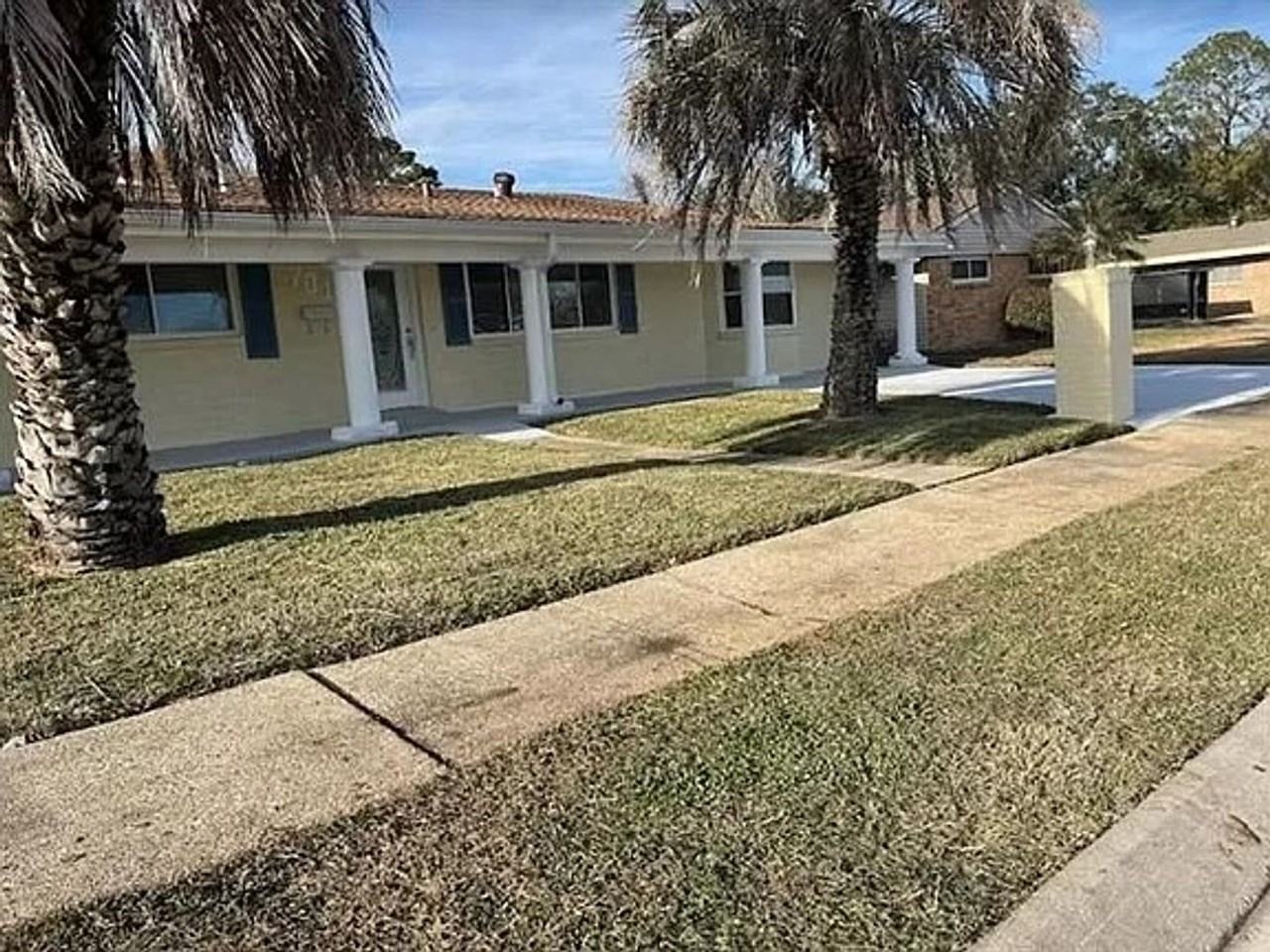 7012 Tullis Drive - Photo 2 of 20