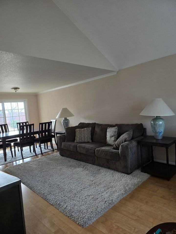 7 Manzanita Ter - Photo 2 of 11