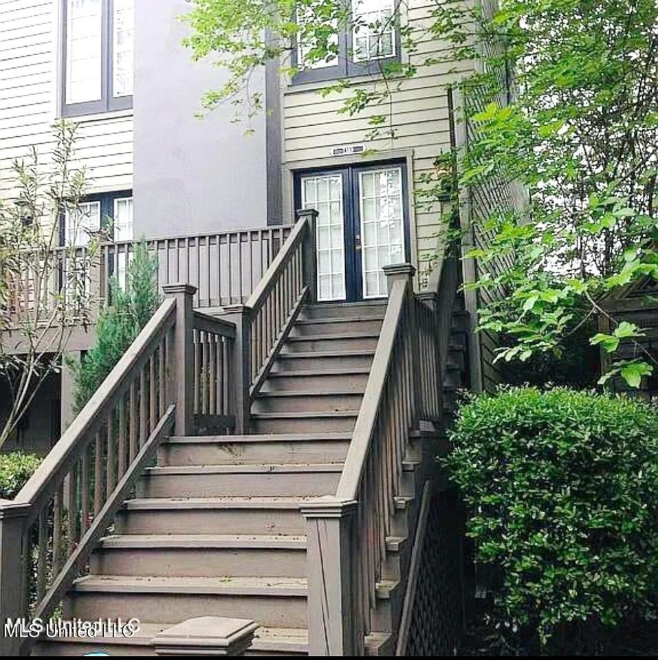 1306 Roxbury Court Court - Photo 2 of 15