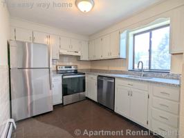 featured image of 86 Newbury St #7