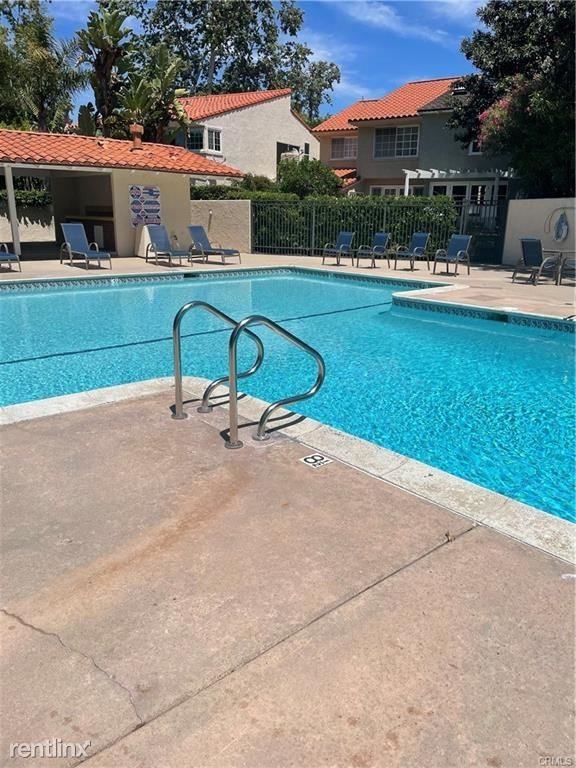 2701 Vista Umbrosa - Photo 3 of 4
