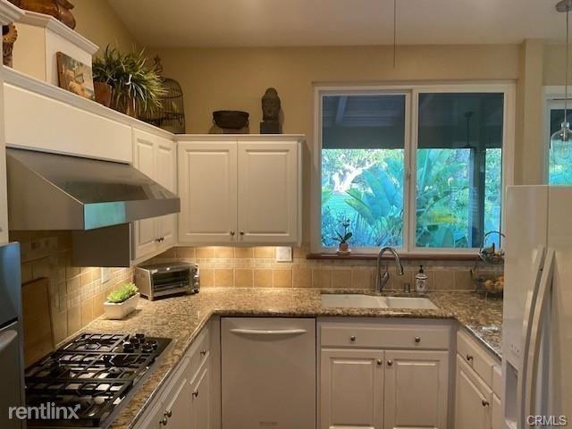 2110 Vista Entrada - Photo 3 of 10