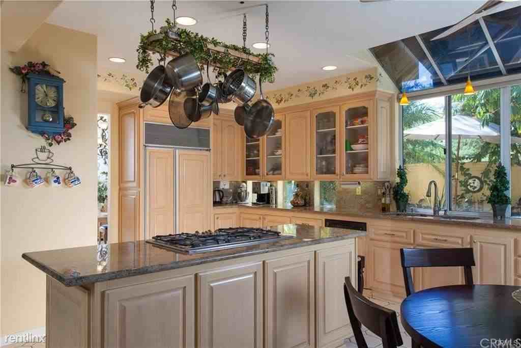 17 Briercliff - Photo 2 of 10