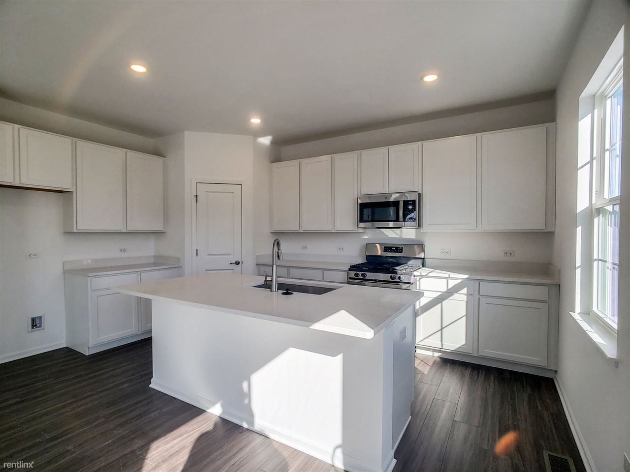 11423 Thomas St - Photo 2 of 15