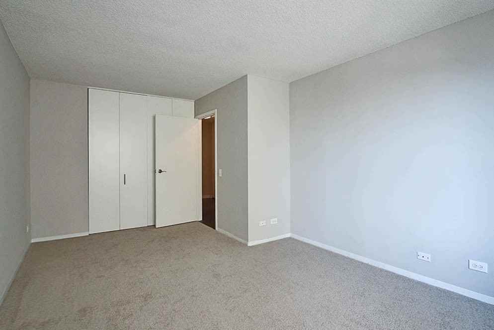 77 W Huron St #2-2 - Photo 6 of 21