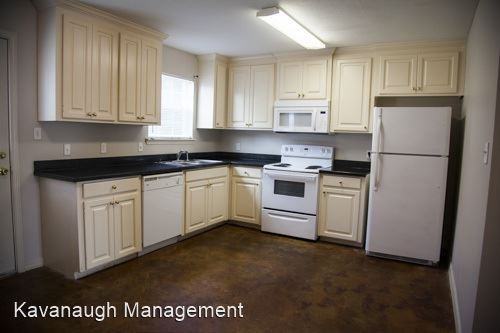 402 North 38th Ave - Photo 2 of 13