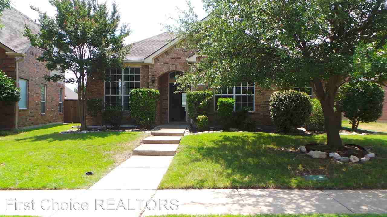 6013 Dark Forest Dr - Photo 2 of 10