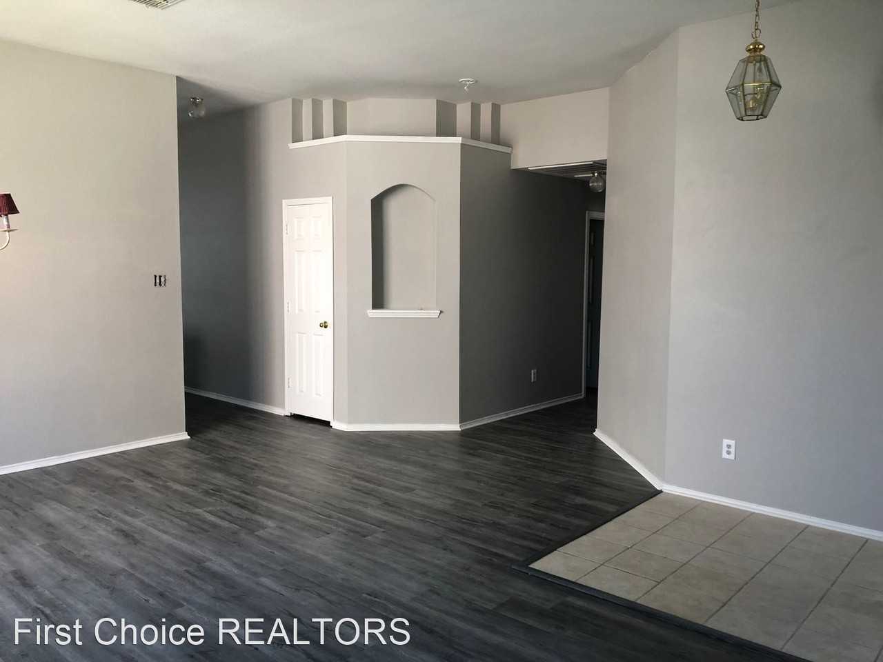 6013 Dark Forest Dr - Photo 3 of 10