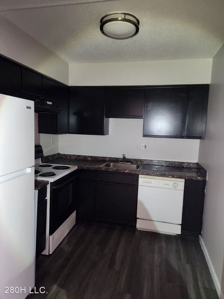 66 WEBSTER STREET - Photo 3 of 14