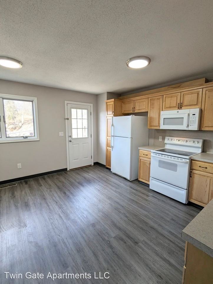 1548-1558 Highland Ave - Photo 3 of 16