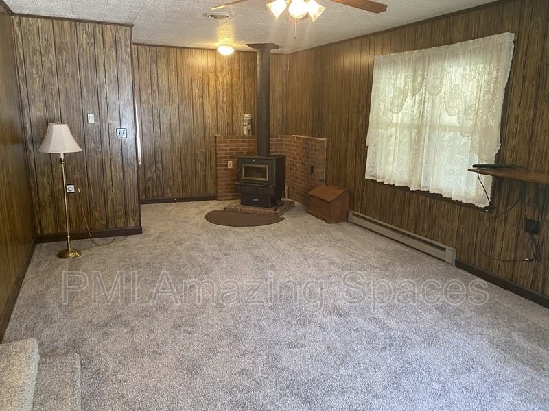 10516 Lancaster Hwy - Photo 3 of 28