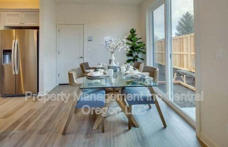 61618 Se Depot Loop - Photo 3 of 18