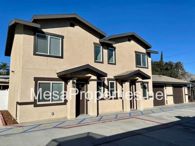 2310 Leroy St - Photo 2 of 23