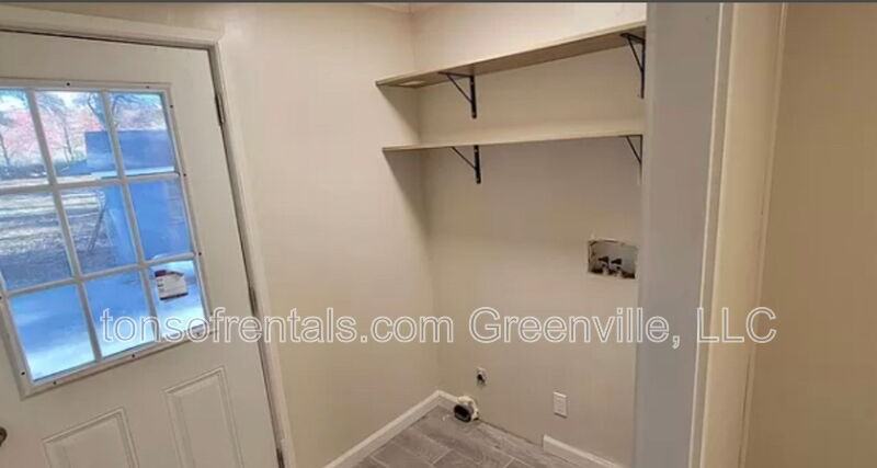 2081 Hayne St - Photo 7 of 12