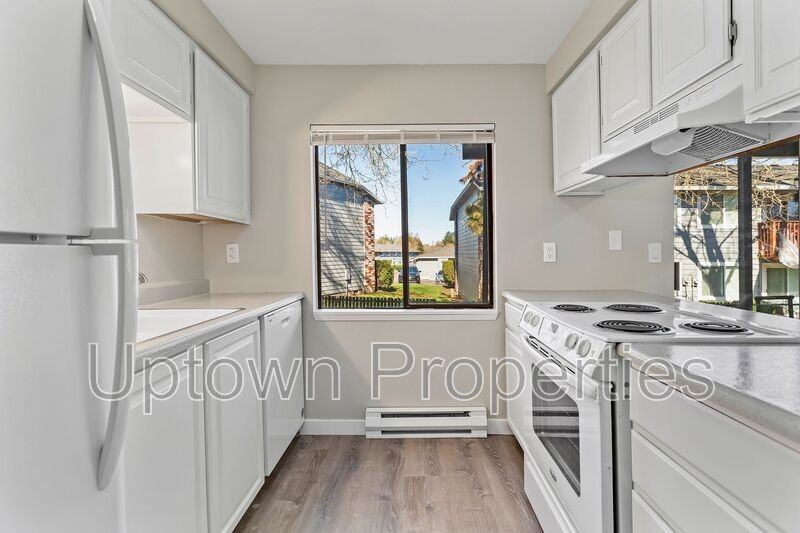 5660 Sw 180th Ave #6 - Photo 3 of 26
