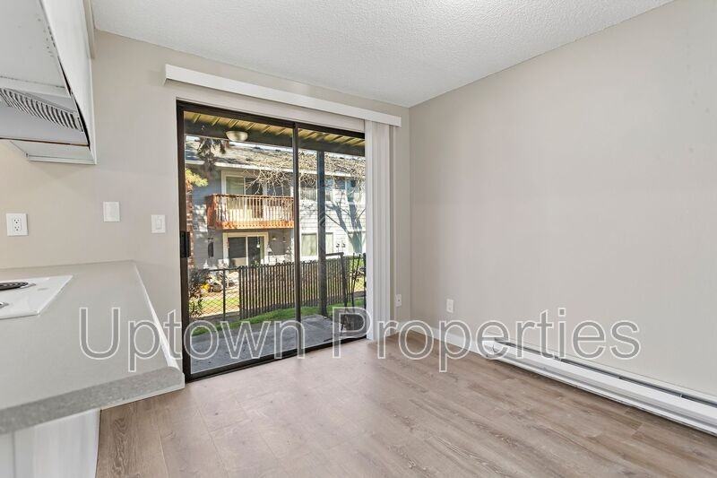 5660 Sw 180th Ave #6 - Photo 5 of 26