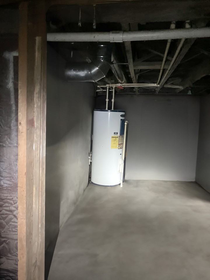 48 Mann St #48MANNST - Photo 2 of 34