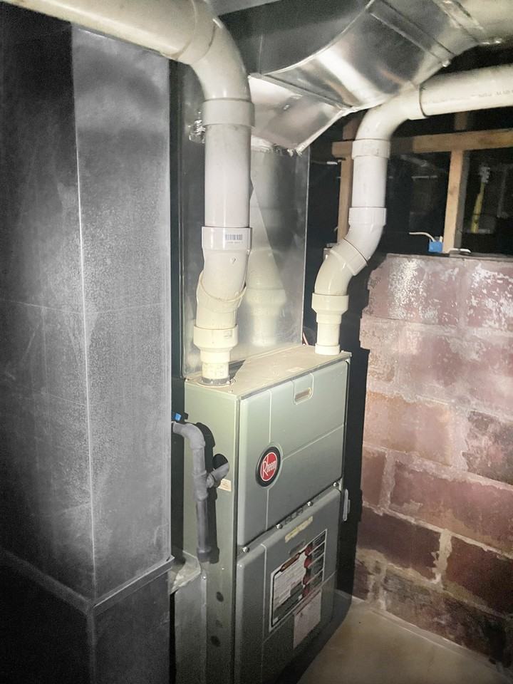 48 Mann St #48MANNST - Photo 3 of 34