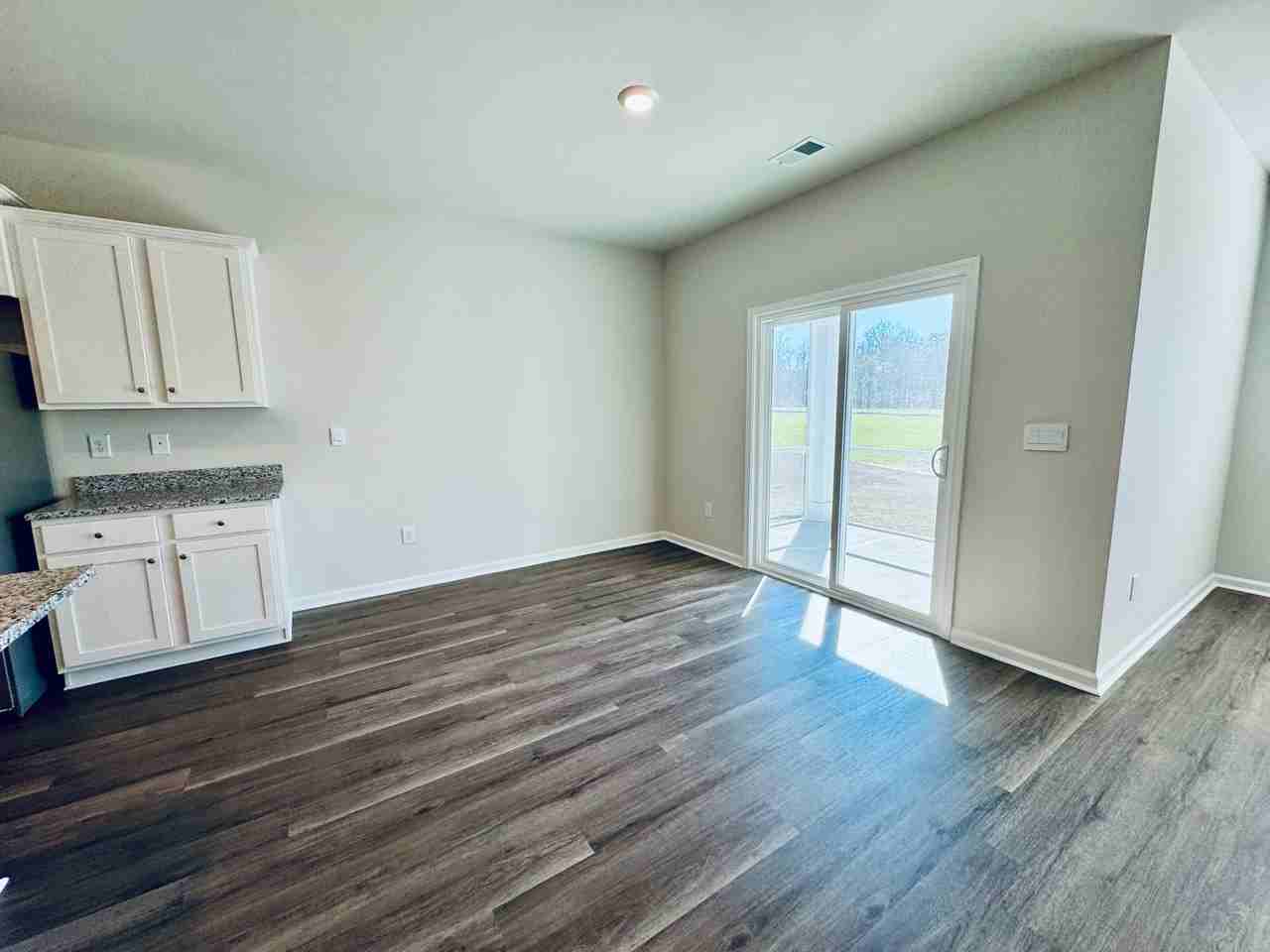 627 Choctaw Dr - Photo 6 of 22