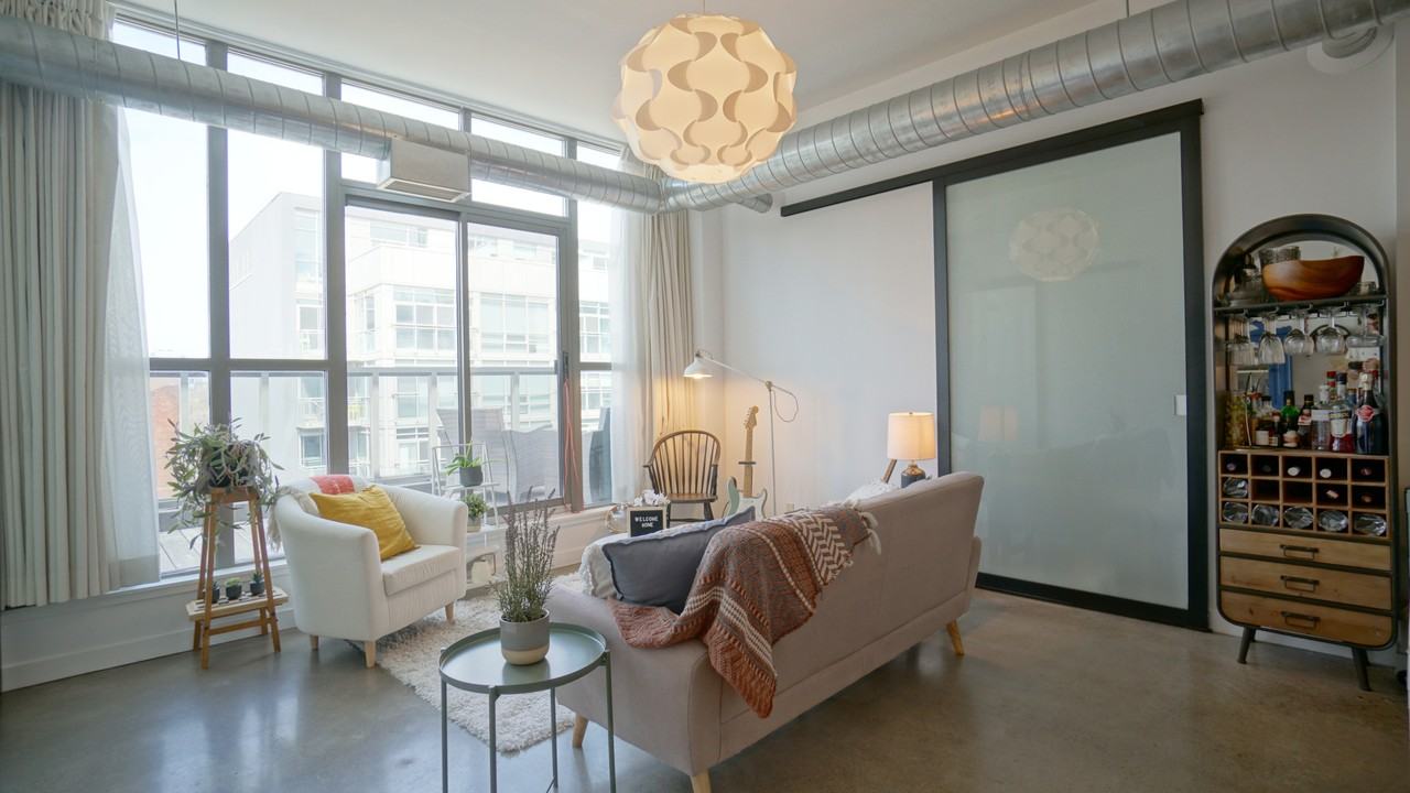 Queen St E & E Don Roadway #610