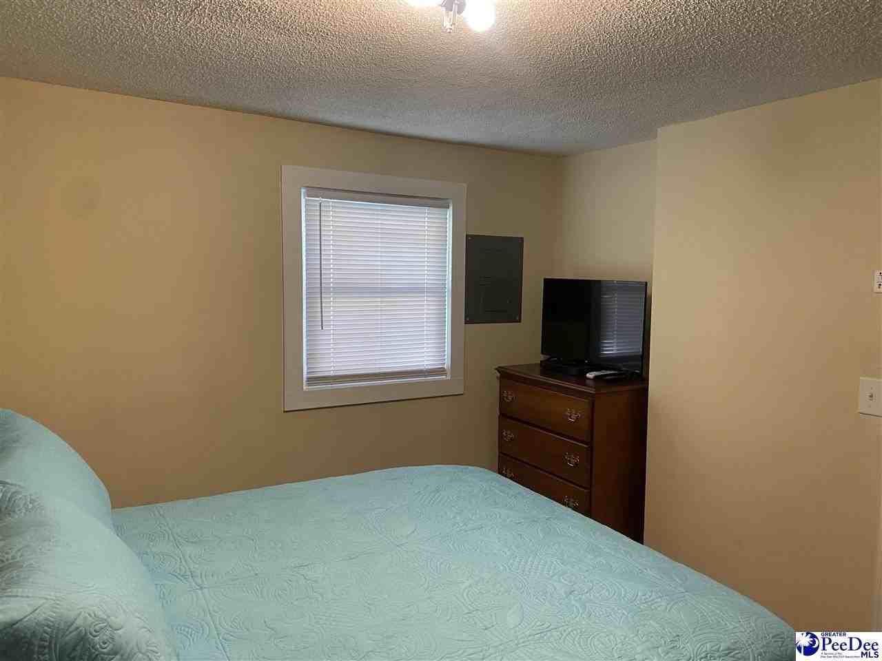 2301 S Irby St Apt A - Photo 4 of 6