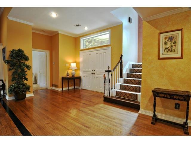 7531 Summitview Dr - Photo 3 of 25