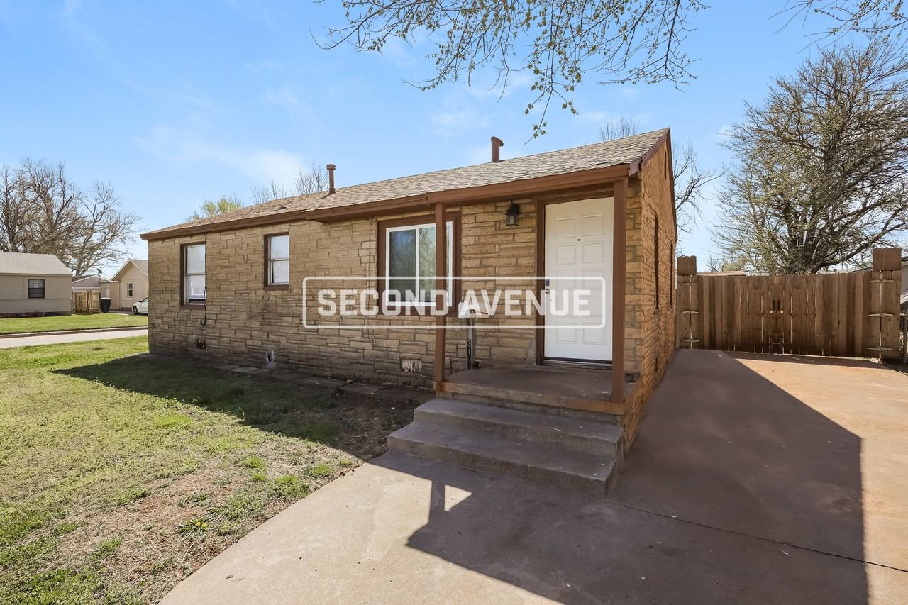 3100 Southwest 45th Street - Photo 2 of 20