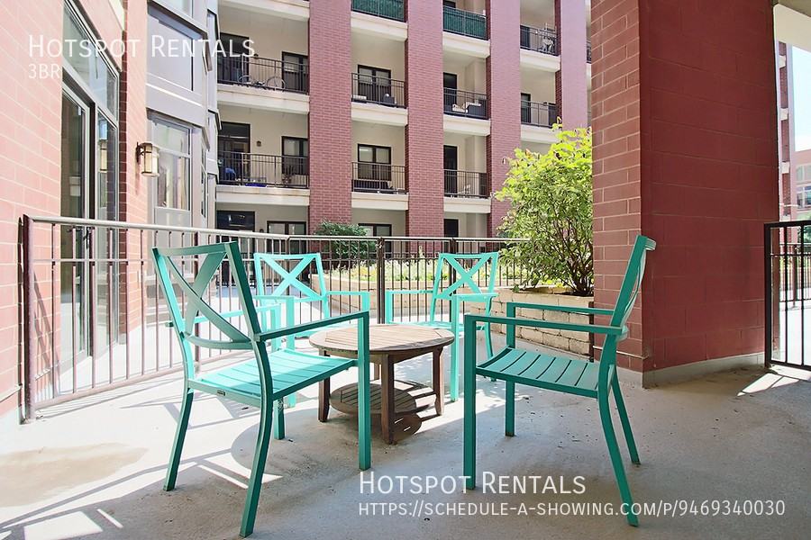 1935 S Wabash Ave #3-2 - Photo 7 of 22