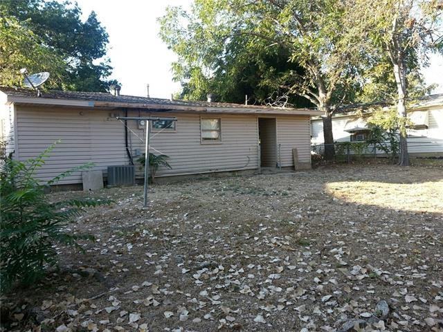 11924 Oberlin Dr - Photo 2 of 13