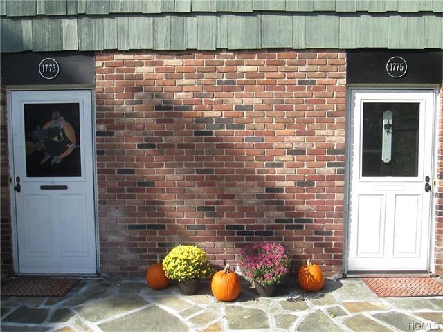 1775 Summit St - Photo 2 of 23