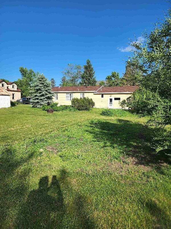 511 1st Ave N - Photo 3 of 13