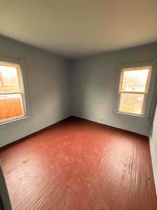 1463 N Ontario St - Photo 2 of 7